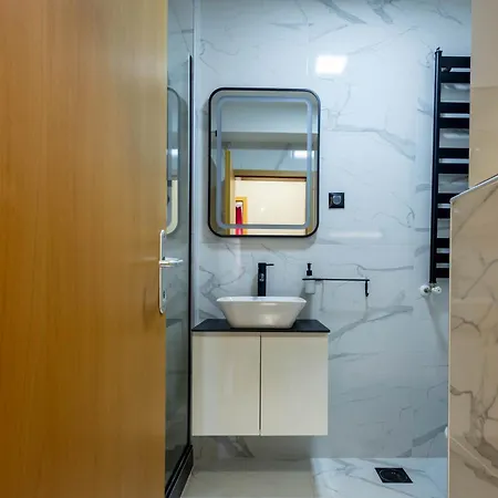 Luxury Iv Near City Center سكوبجي